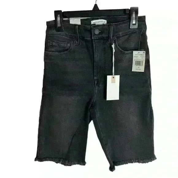 𝅺GOOD American Shorts Raw Hem Bermuda Jean Shorts in Black219 Size 00/24 - Picture 2 of 9